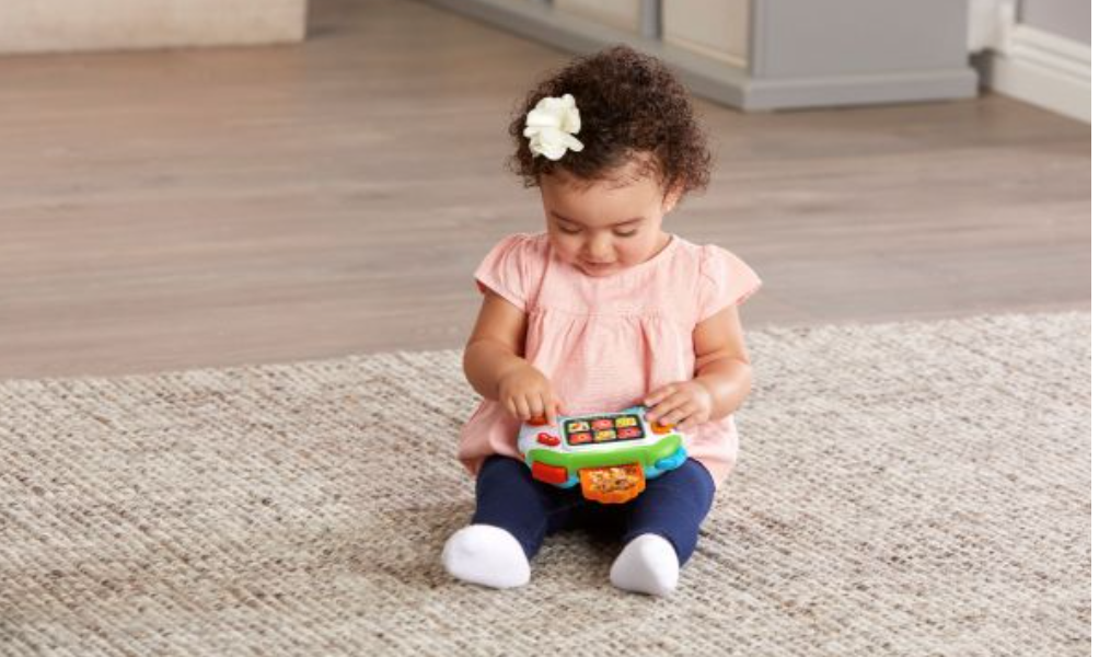 Lưu lại ngay 5 món đồ chơi cho bé gái 1 tuổi vui chơi an toàn và phát triển trí tuệ