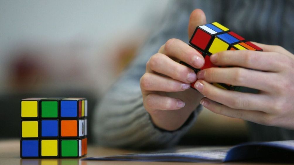 Tất tần tật những điều bạn cần biết về đồ chơi Rubik