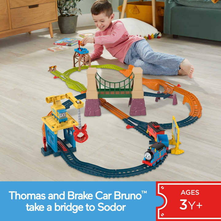 Mô Hình Thomas Và Bruno Làm Việc Tại Cây Cầu THOMAS FRIEND HTG38