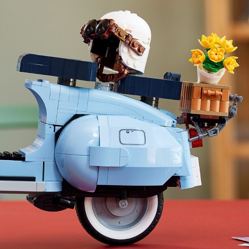 Đồ Chơi Lắp Ráp Xe Vespa Cổ LEGO ADULTS 10298