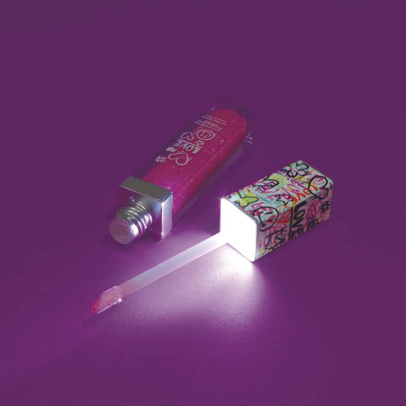 Graffiti lip balm combo with lighting MAKE IT REAL 10050